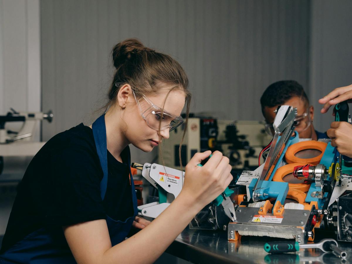 Polly’s guide to…&nbsp;apprenticeships